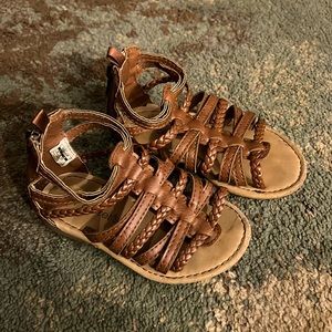 Carter’s toddler shoes- Size 6